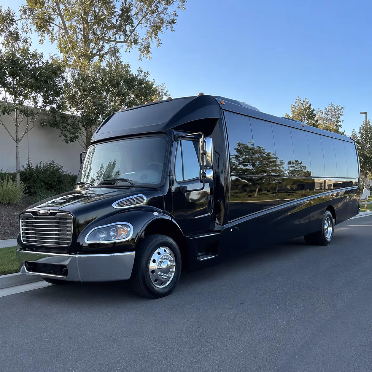 fayetteville 25 passenger minibus